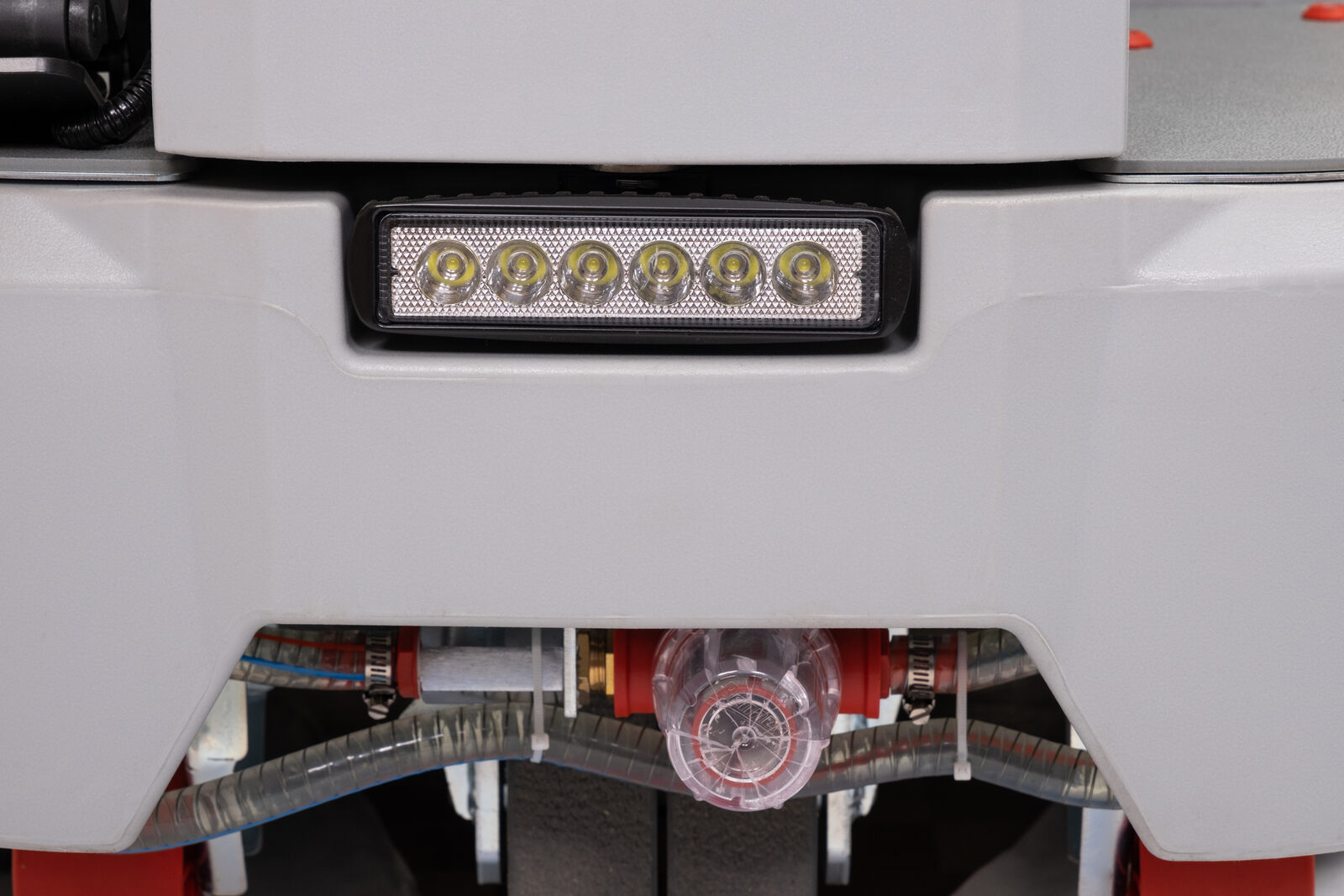 Bennett Ranger R75-66d Pro — Поломоечная машина с местом для оператора фото 11