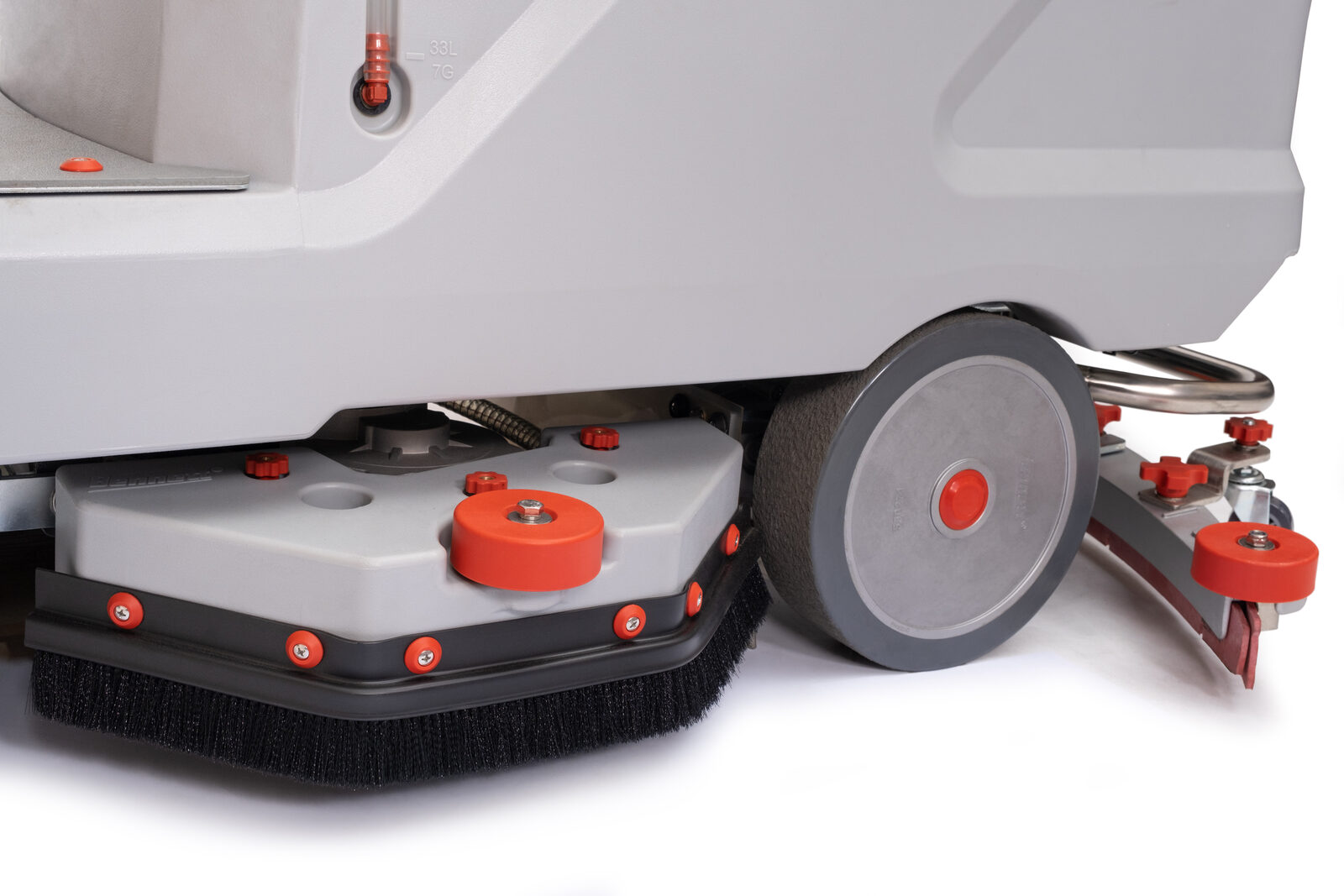 Bennett Ranger R75-66d Pro — Поломоечная машина с местом для оператора фото 6